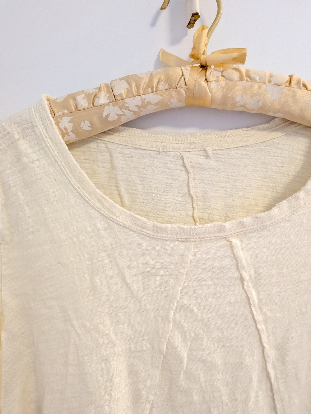 Women's Cream 3/4 Sleeve Scoop Neck Top - Picture 4 of 9